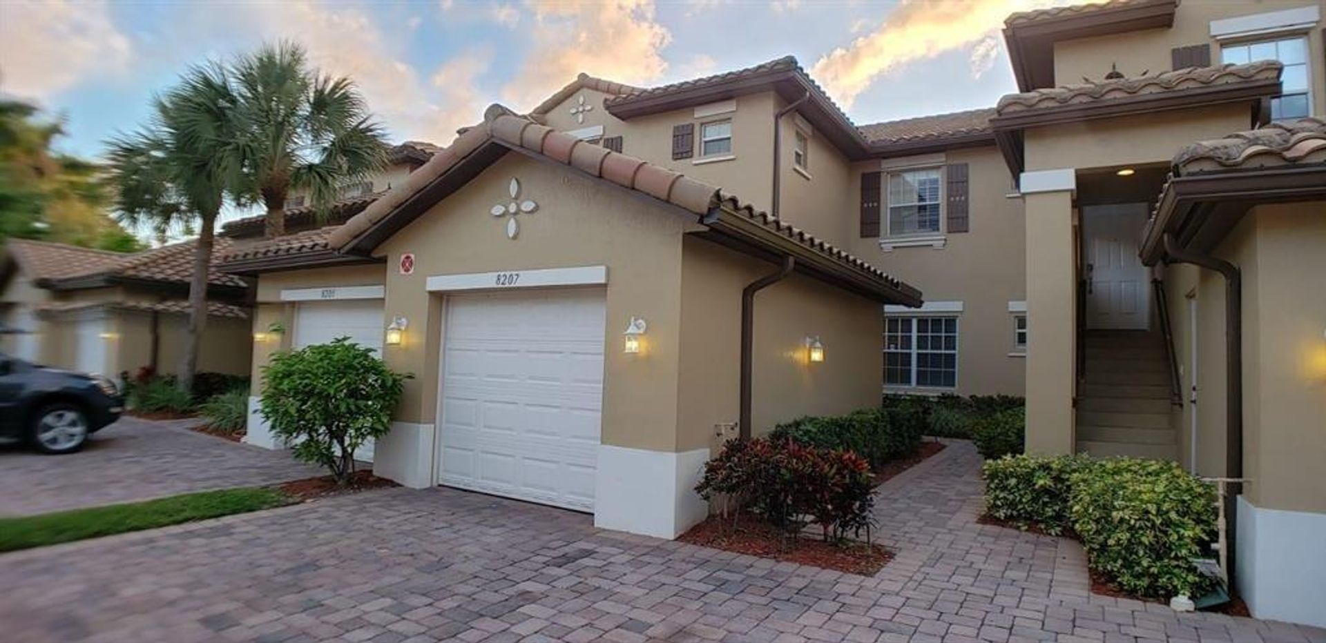 PARKLAND House: 8207 NW 128TH LN #UNIT 18-B