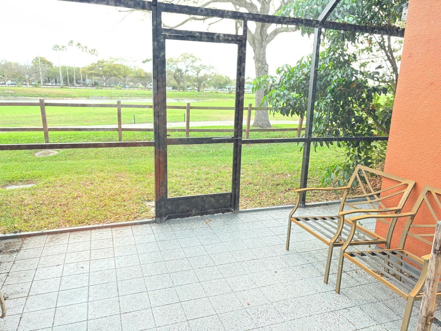 PEMBROKE PINES House: 1641 FAIRWAY RD #1641