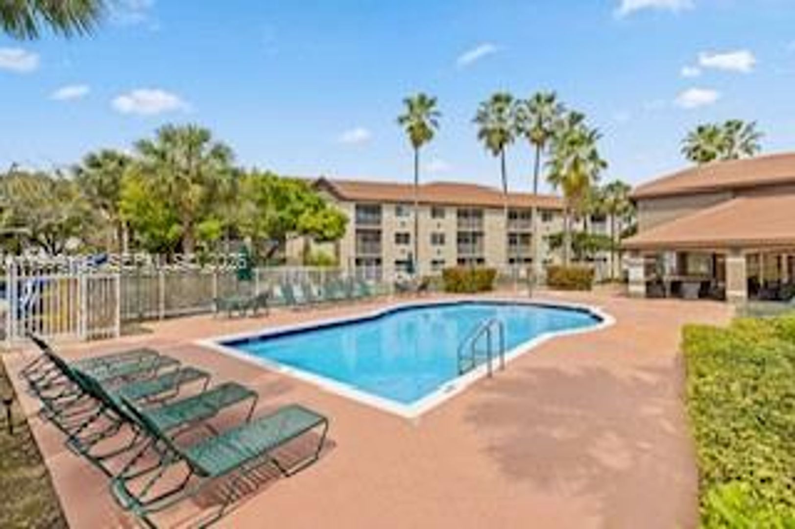 HOLLYWOOD House: 470 S PARK RD  #UNIT 7-307