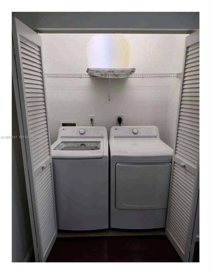 MIAMI GARDENS House: 21207 NW 14TH PL APT #1-28