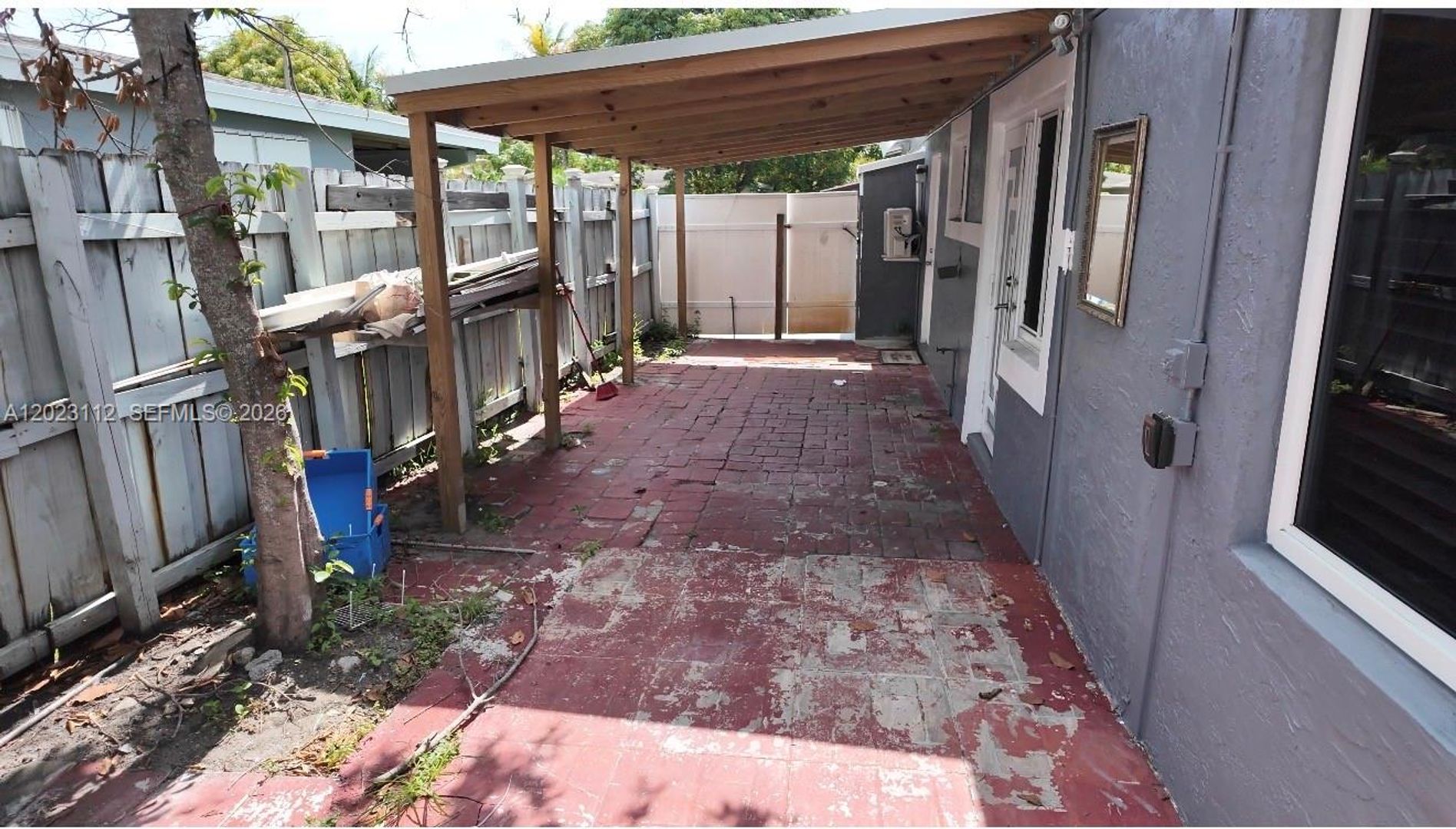 LAUDERDALE LAKES House: 3601 NW 34TH AVE #3601