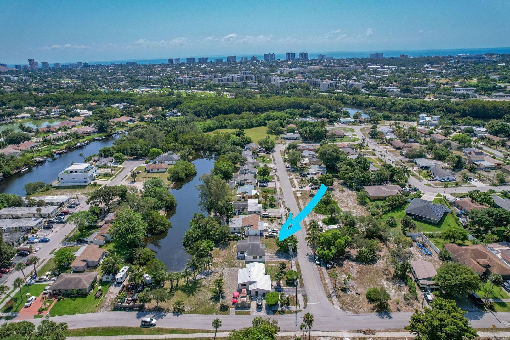 DEERFIELD BEACH House: 49 NE 6TH CT