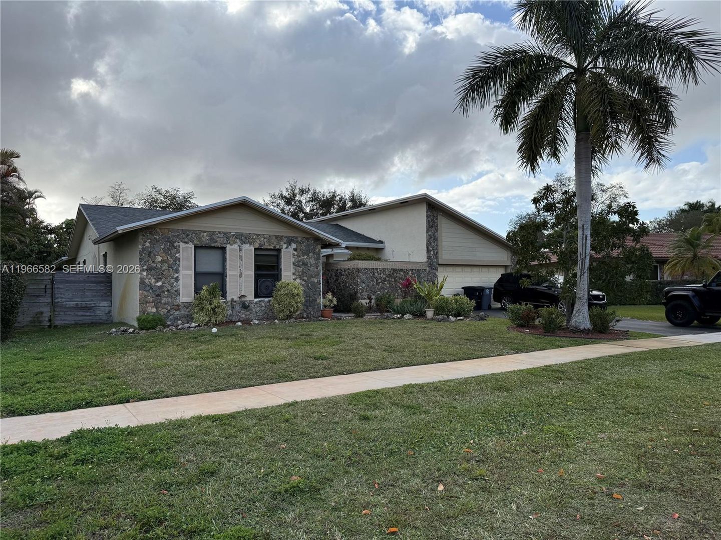 BOCA RATON House: 20888 SUGARLOAF LN #20888
