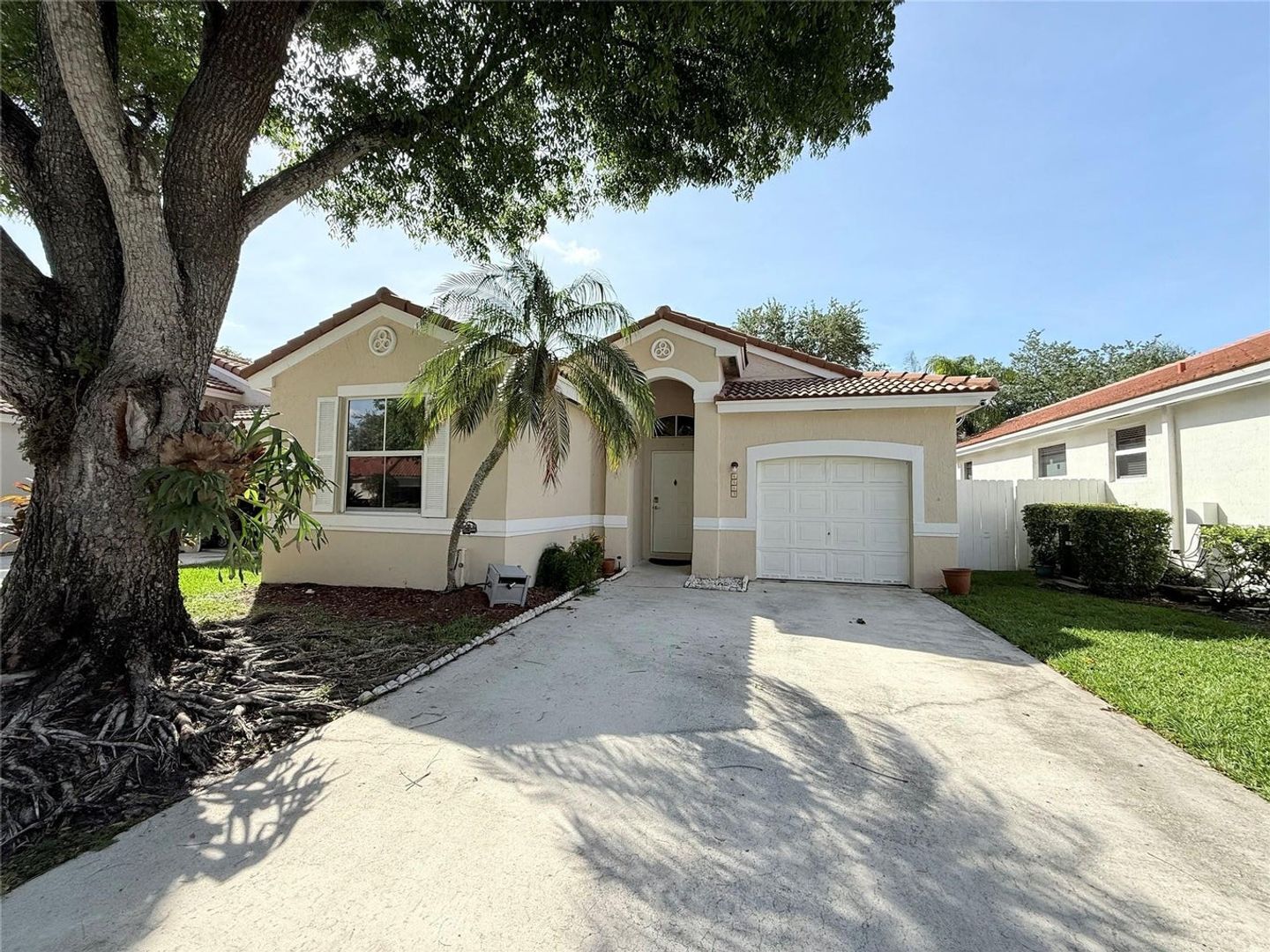 DAVIE House: 4965 SW 153RD AVE #4965