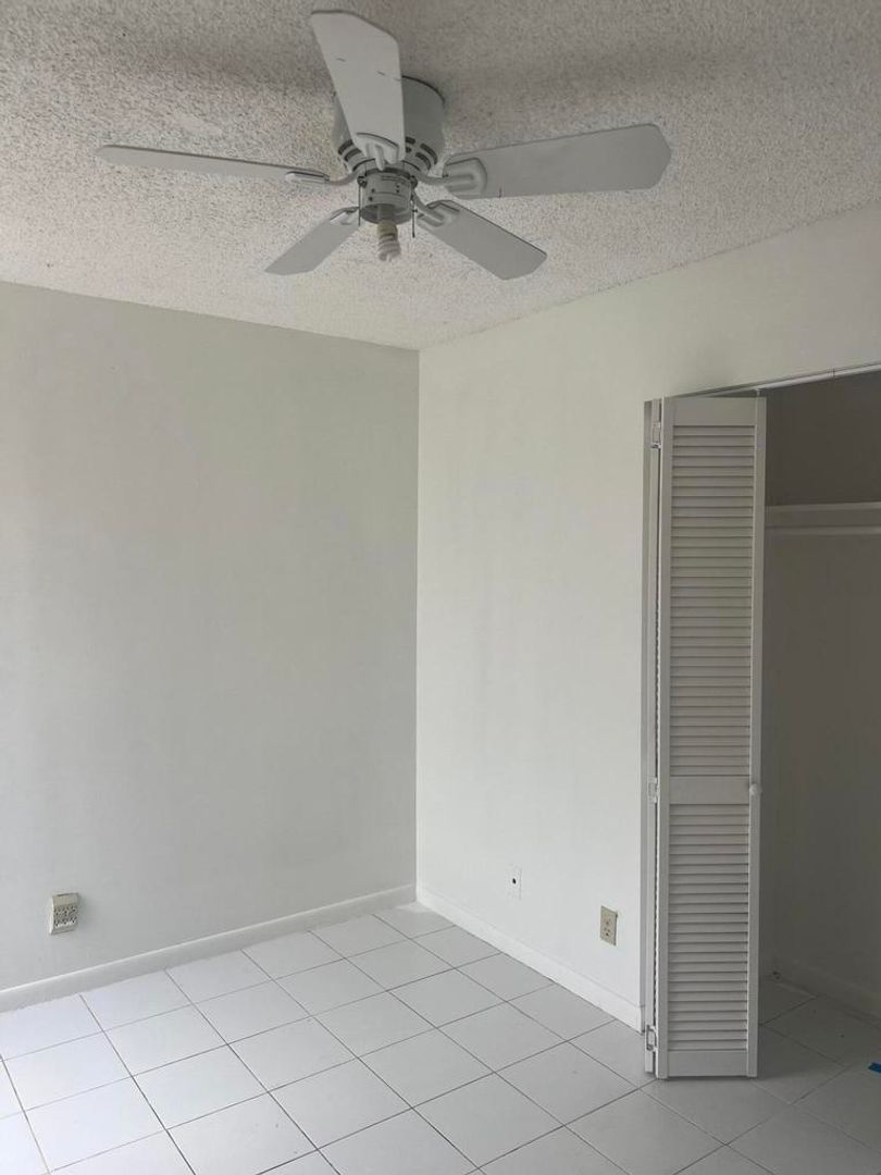 BOYNTON BEACH House: 57 PEACHTREE PL #0
