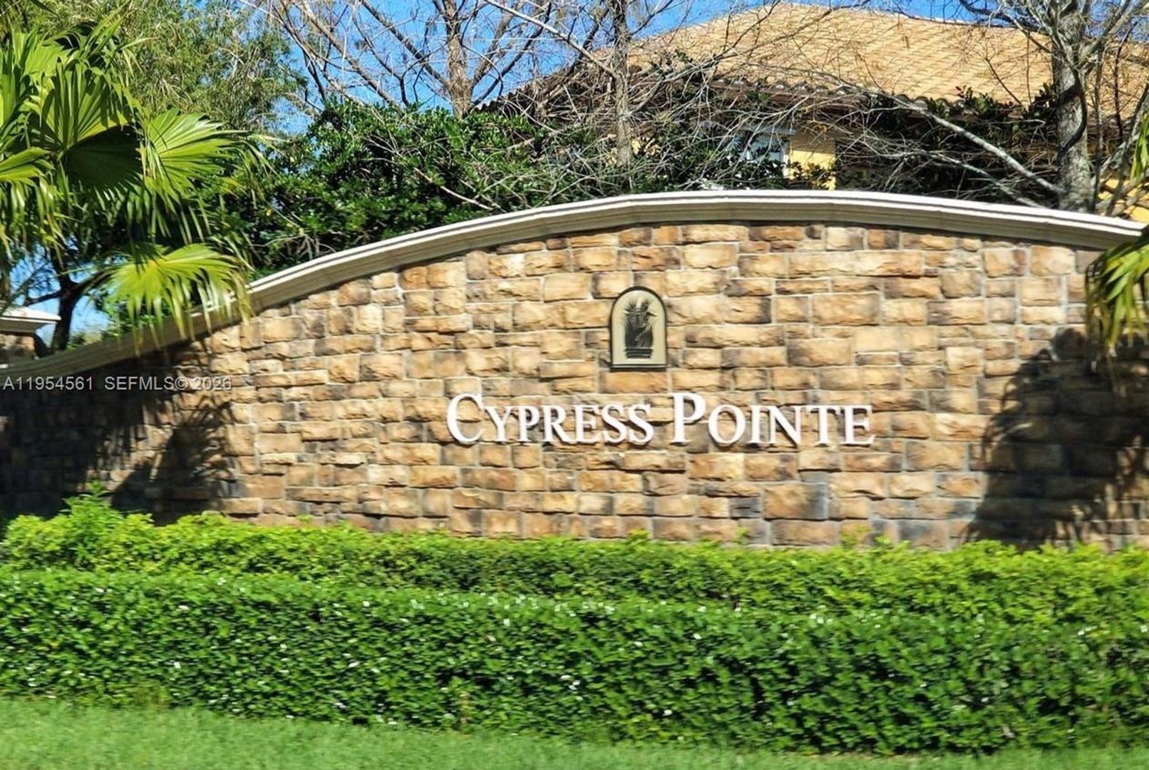 PARKLAND House: 8255 NW 128TH LN #8255