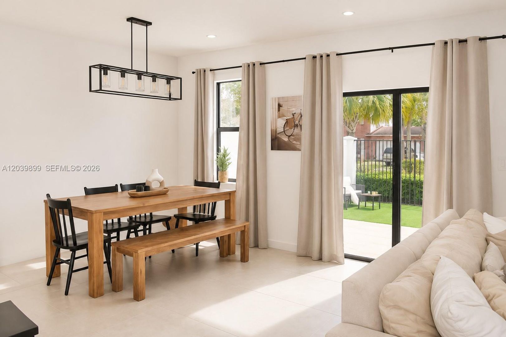 MIAMI GARDENS House: 452 NW 203RD TER