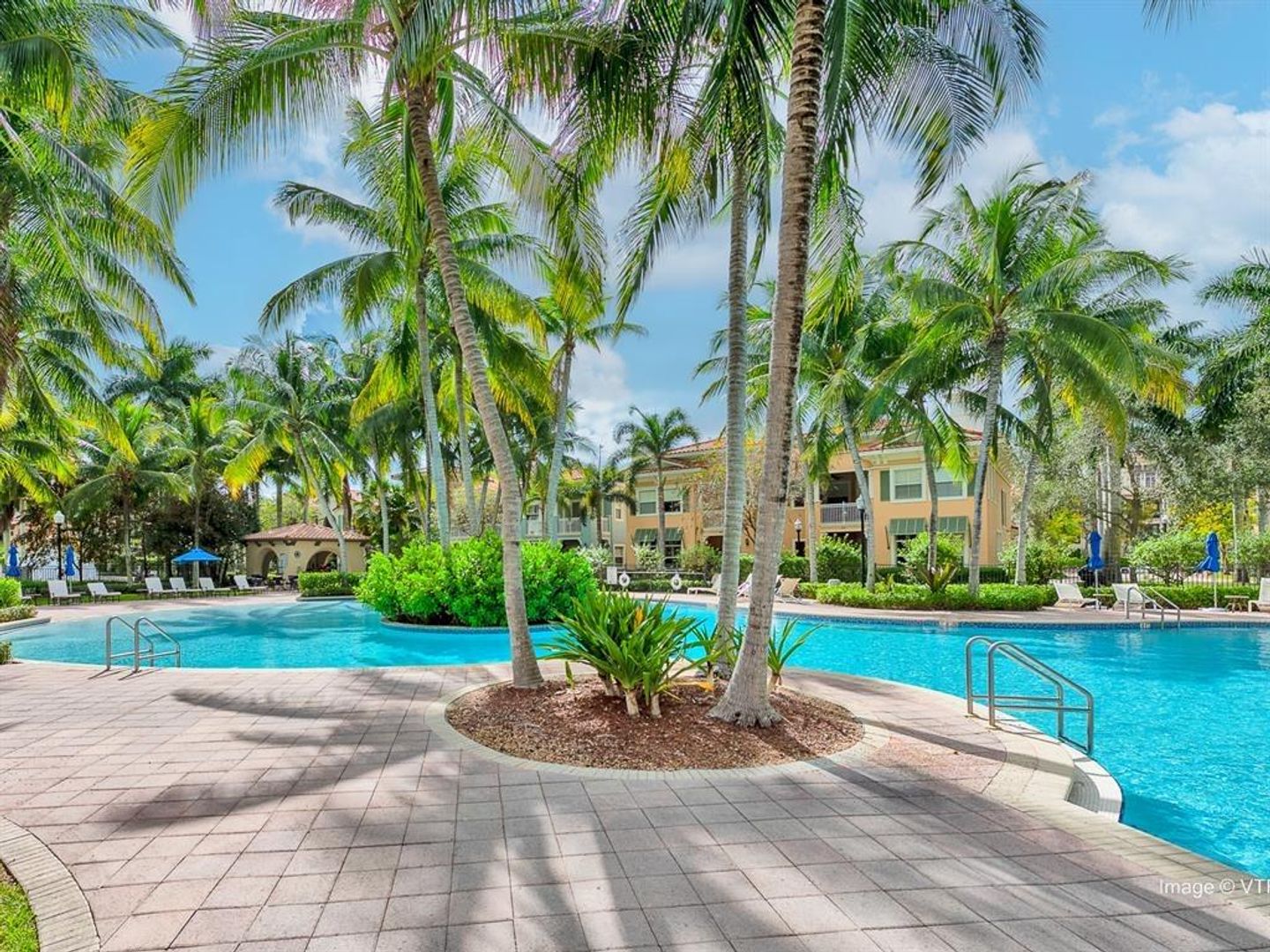 SUNRISE House: 3055 NW 126TH AVE #UNIT 323