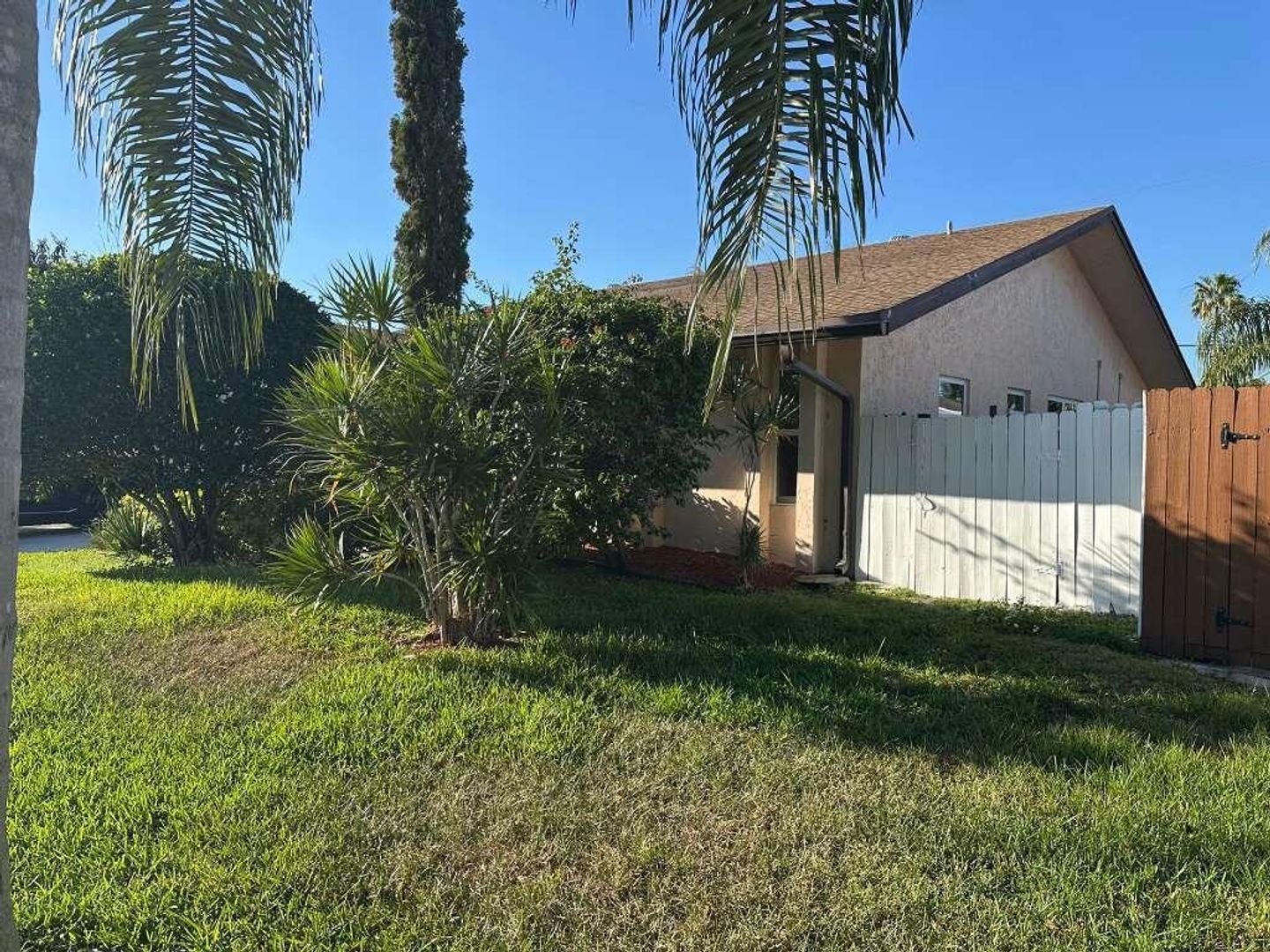 DEERFIELD BEACH House: 3291 SW 4TH ST