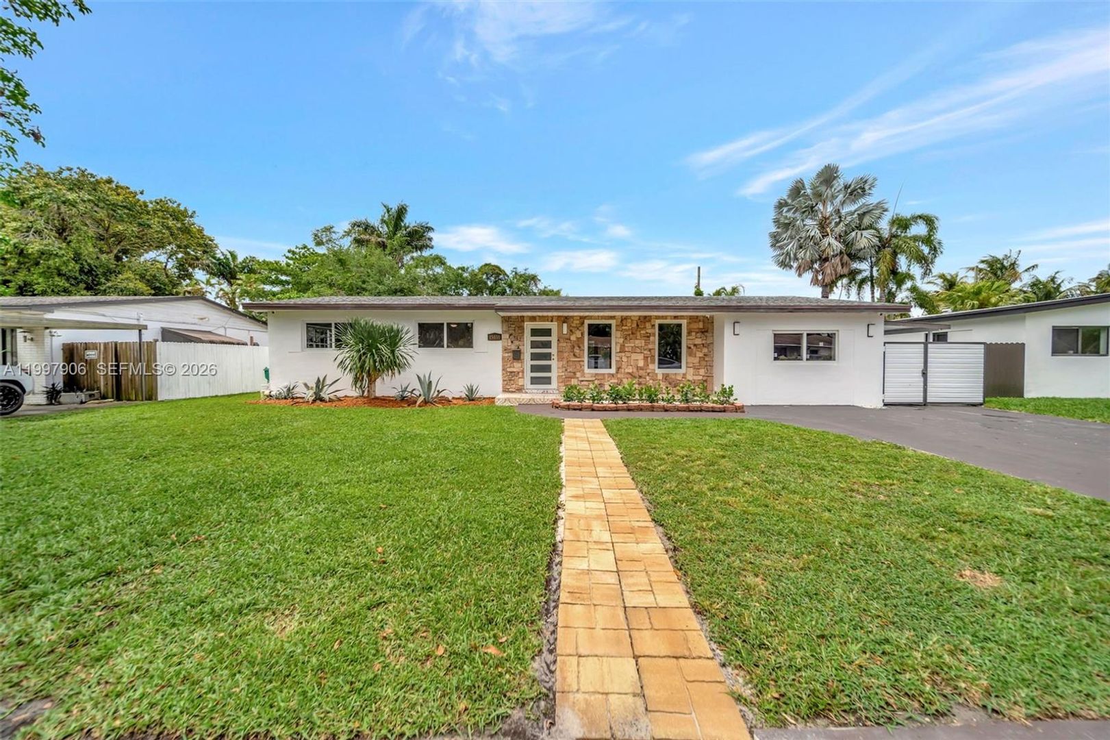 MIAMI House: 15010 NE 7TH AVE #0