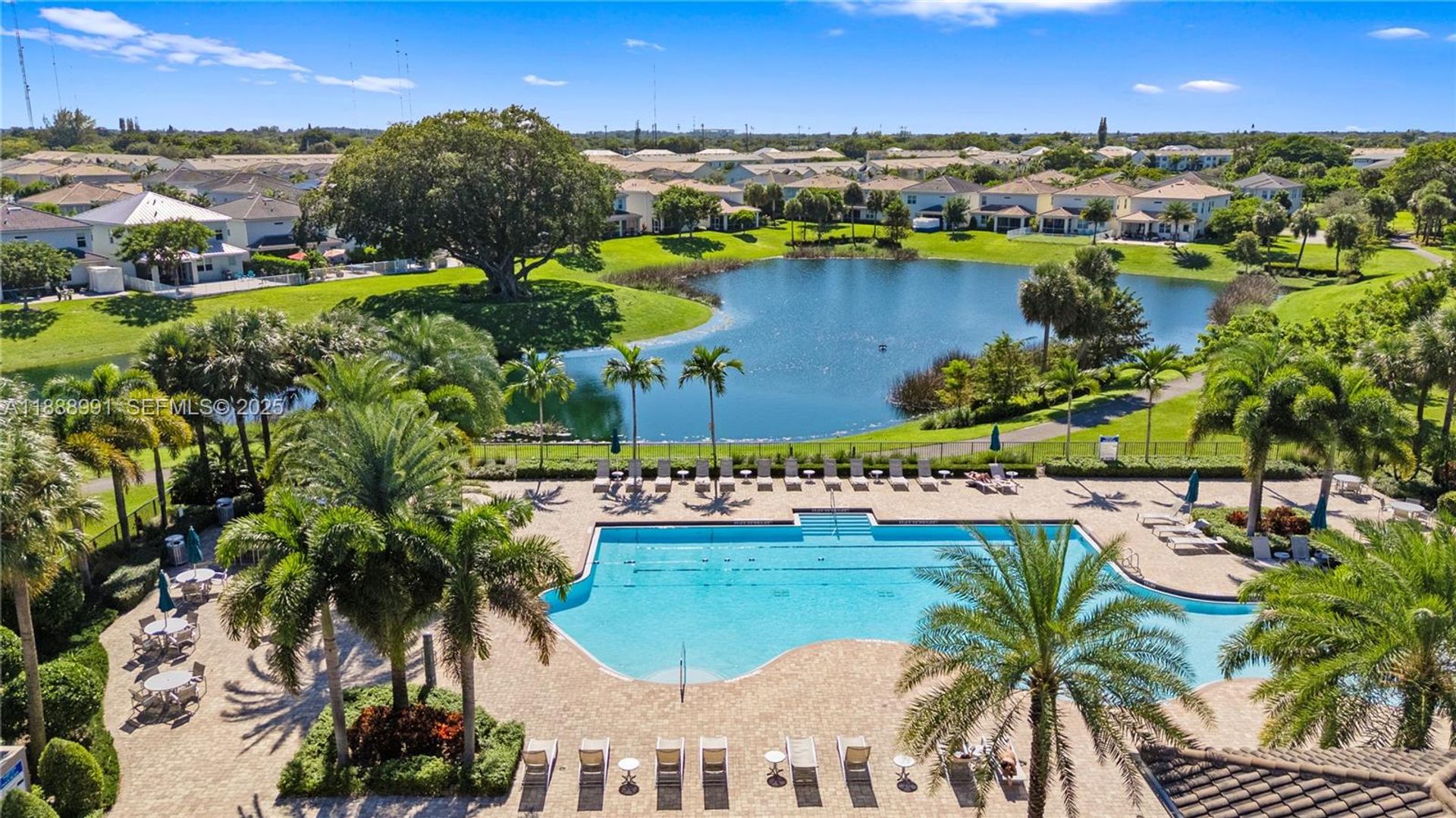 HOLLYWOOD House: 4022 LARGE LEAF LN #4022