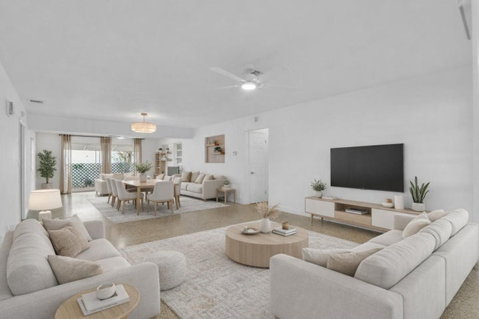 Lake Worth Beach House: 702 Sunset Drive