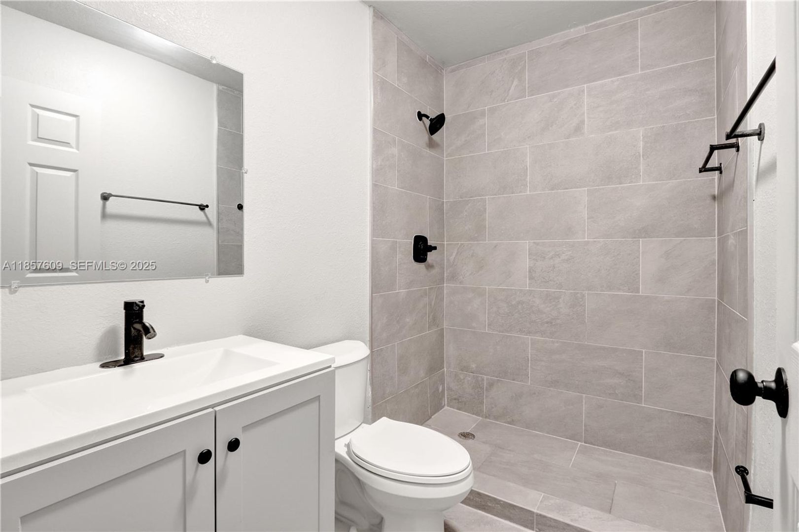 POMPANO BEACH House: 861 NW 6TH AVE #0