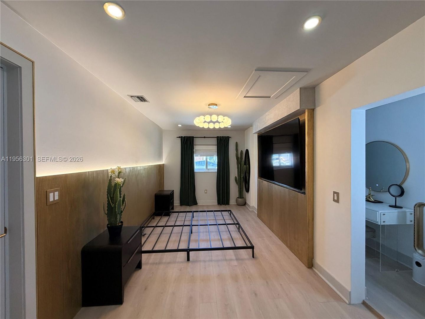 FORT LAUDERDALE House: 2340 SW 42ND WAY #0