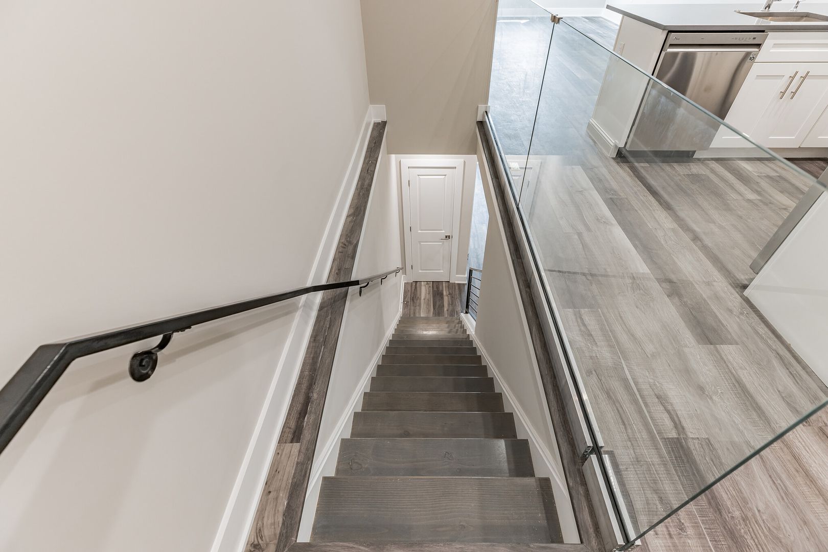 Philadelphia Apartment: 1609 Ogden Street