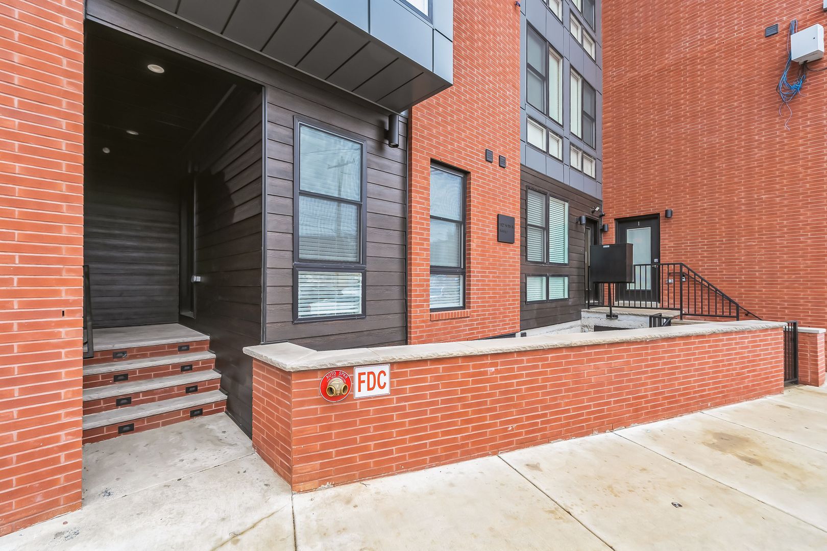 Philadelphia Apartment: 1827 N 5th Street