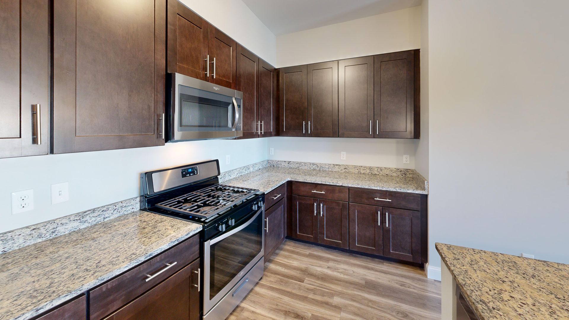 Hamden Apartment: 380 Mather St.