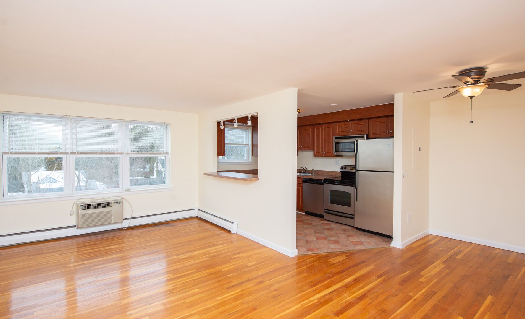 New Haven Apartment: 750 Whitney Avenue