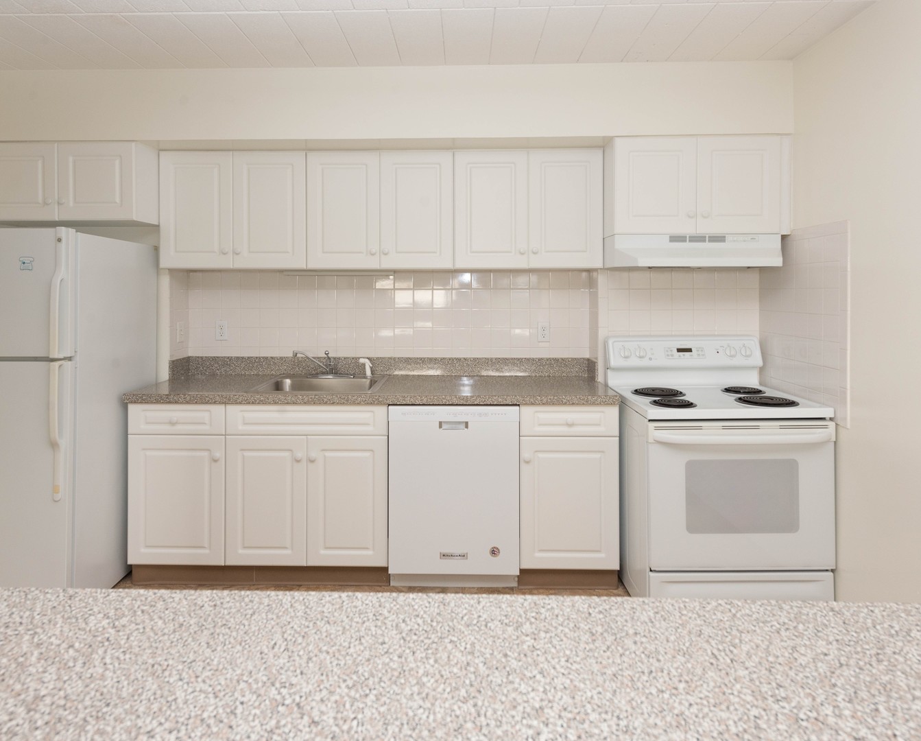 Hamden Apartment: 2405 Whitney Avenue