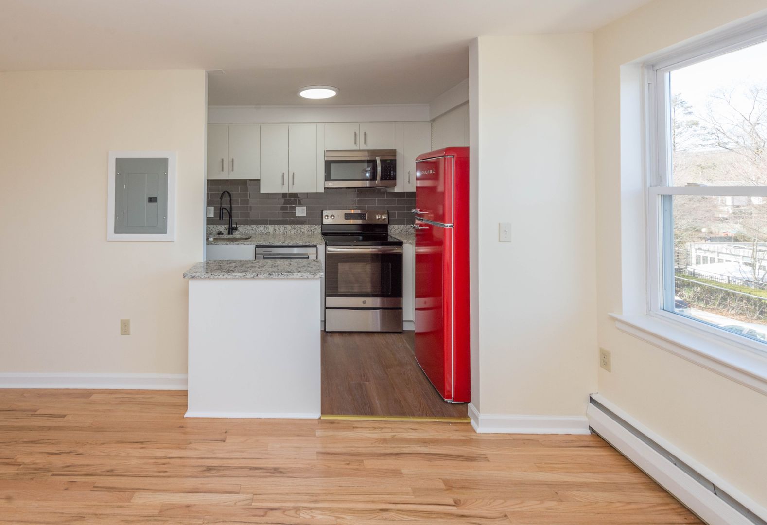 New Haven Apartment: 750 Whitney Avenue