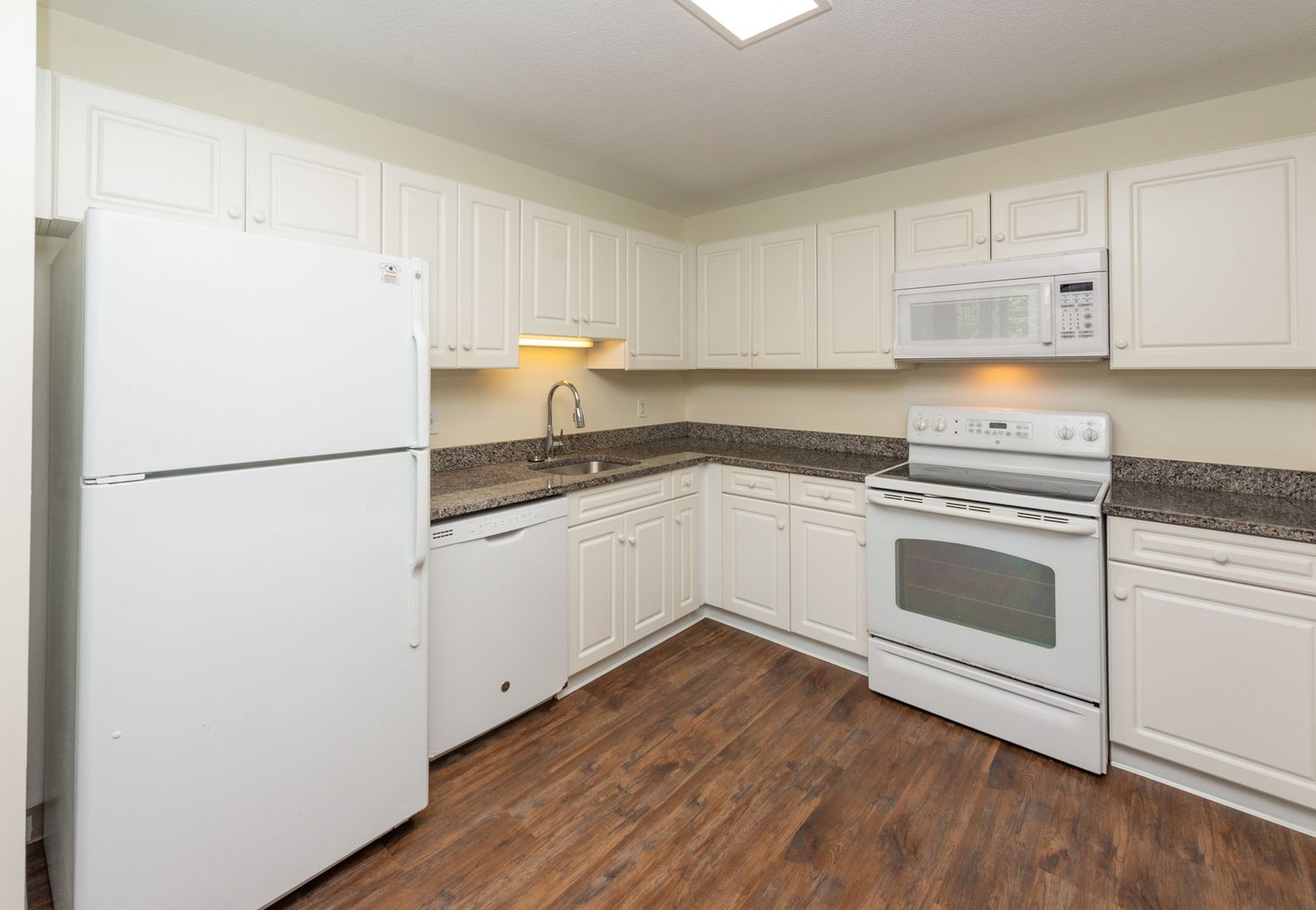 Hamden Apartment: 835-865 Mix Avenue