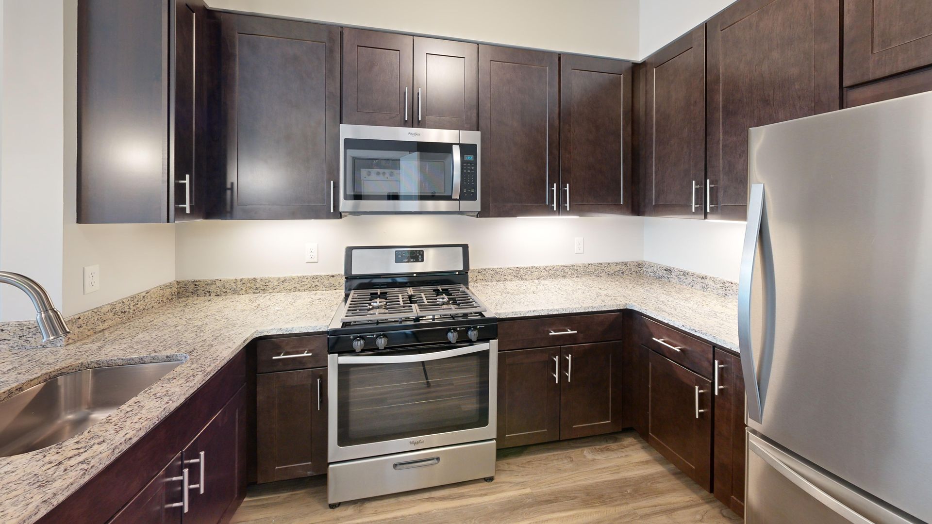 Hamden Apartment: 380 Mather St.