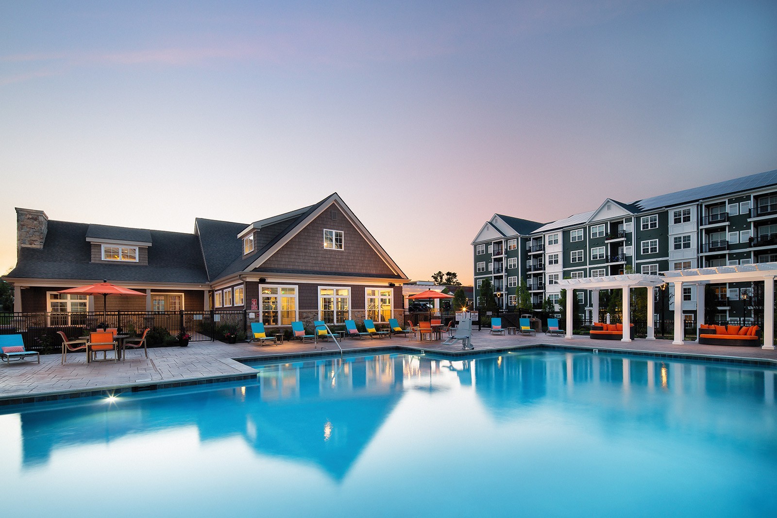 Hamden Apartment: 380 Mather St.