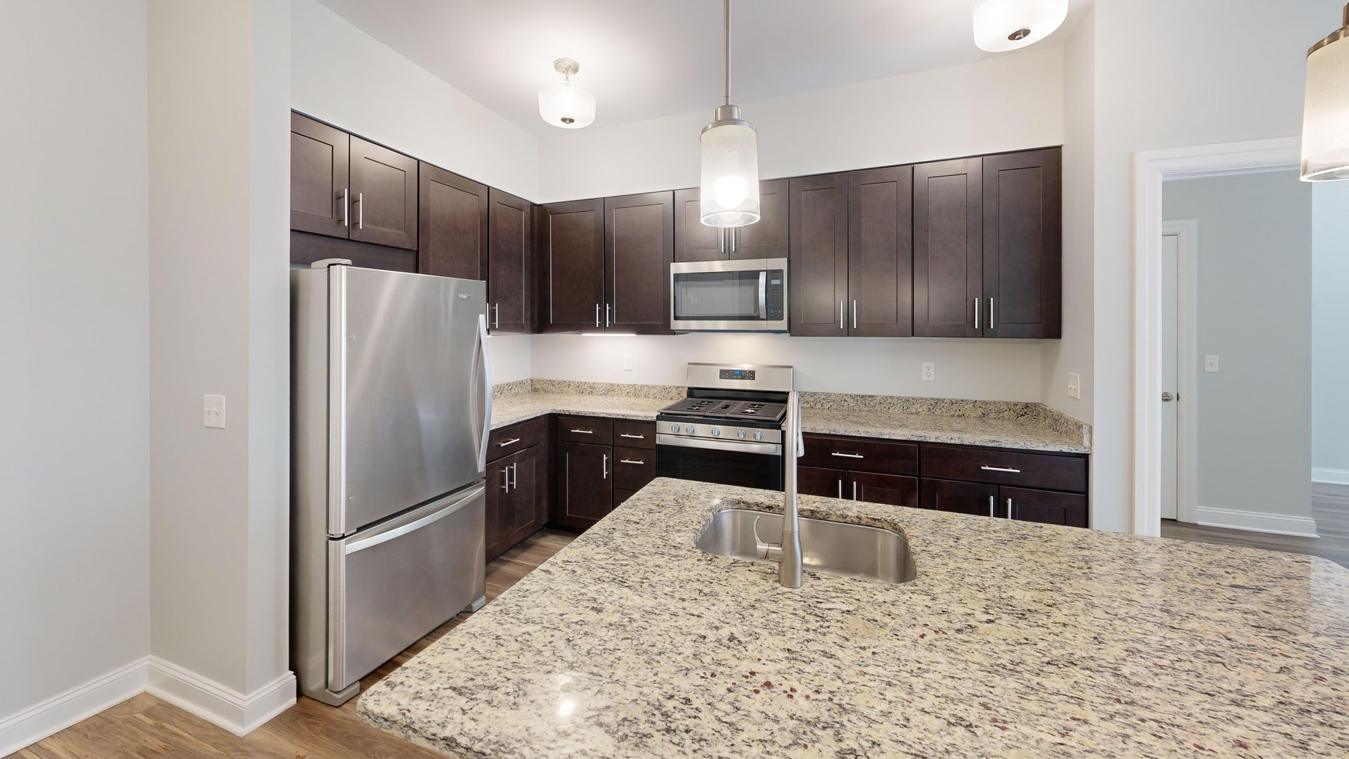 Hamden Apartment: 380 Mather St.