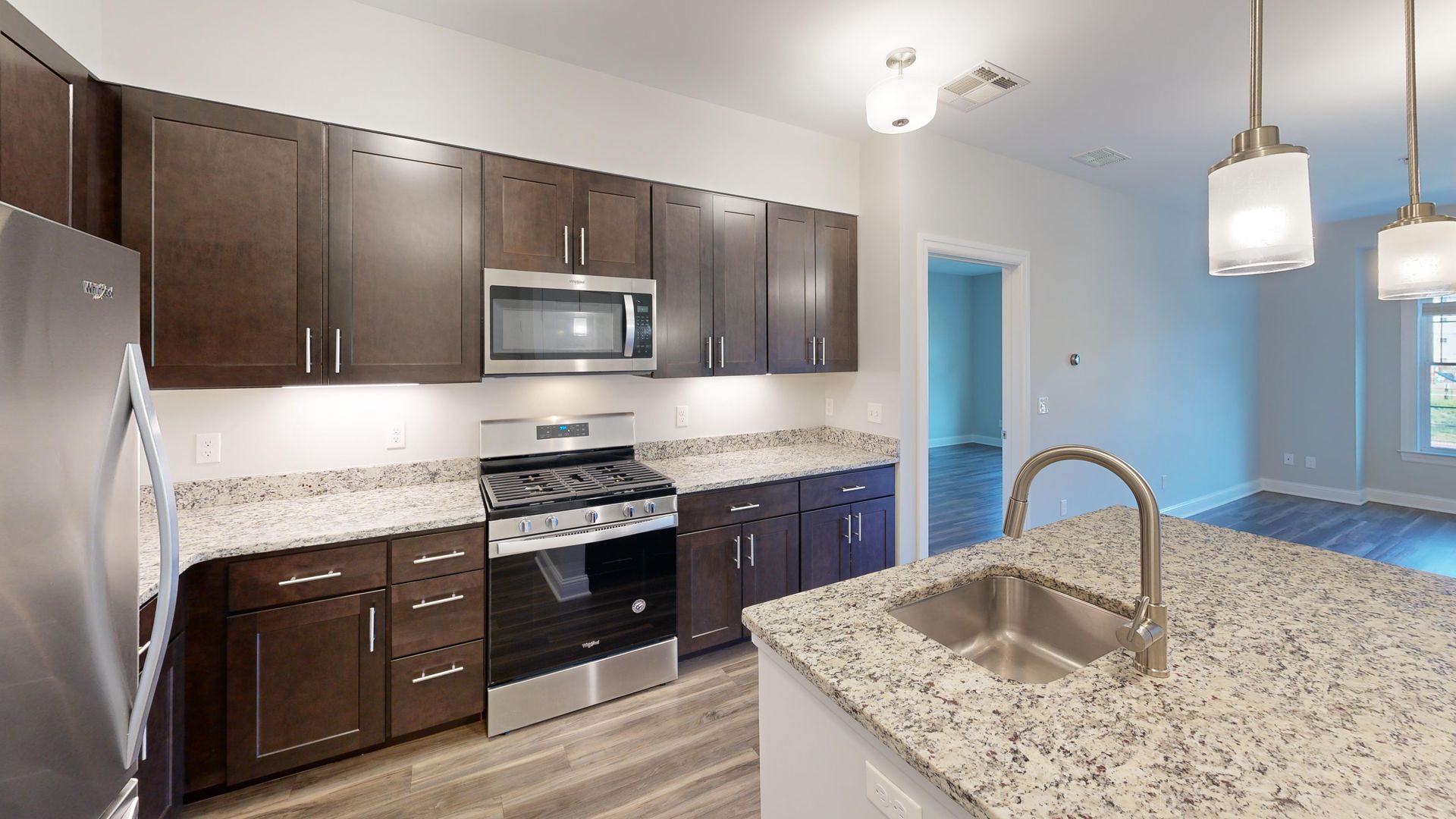 Hamden Apartment: 380 Mather St.