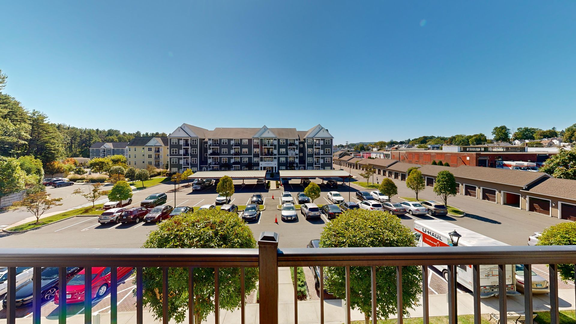 Hamden Apartment: 380 Mather St.