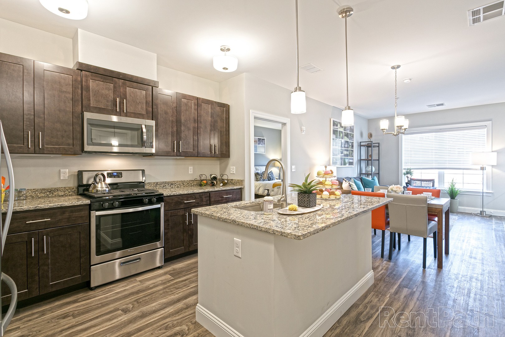 Hamden Apartment: 380 Mather St.