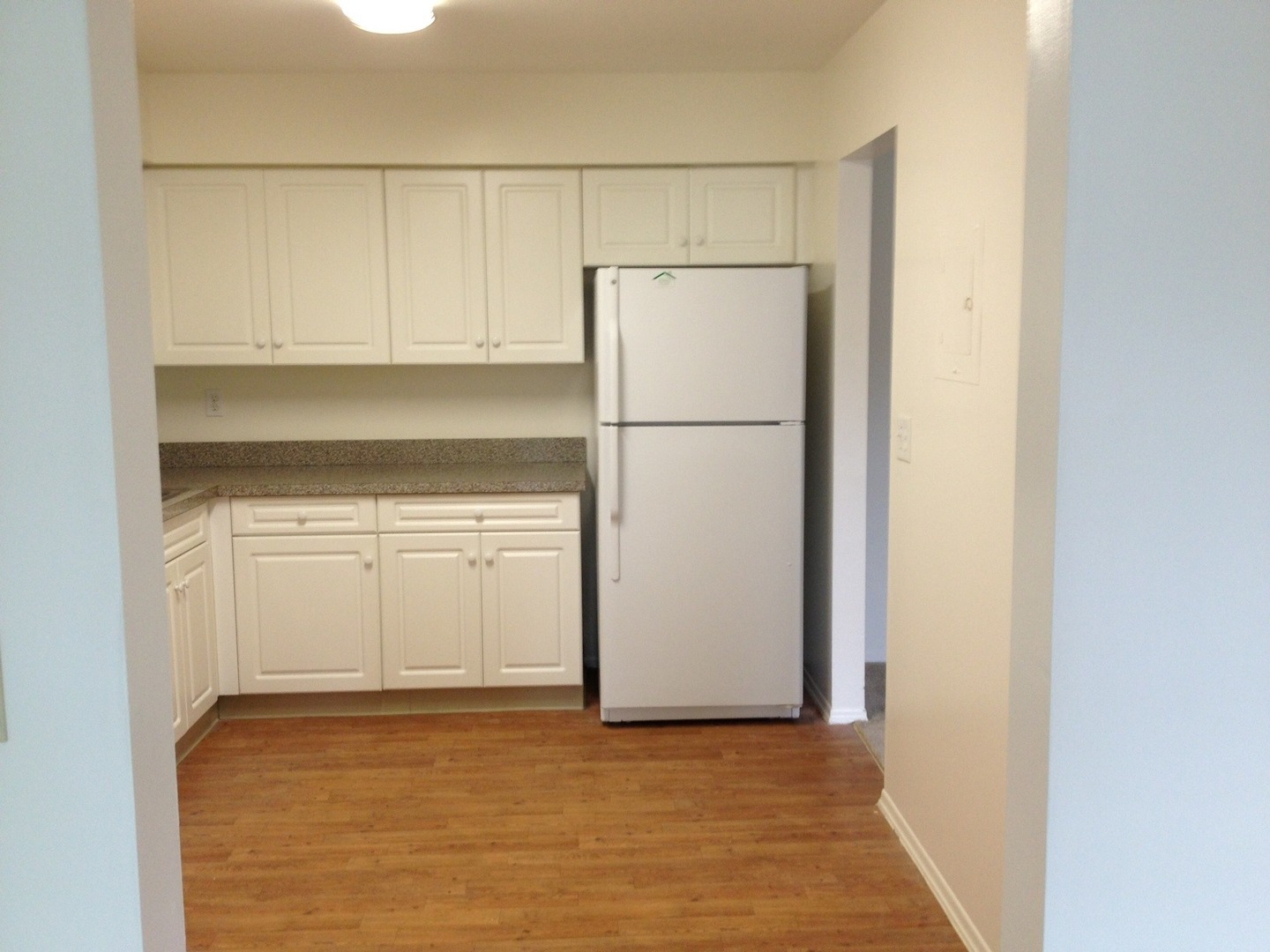 Hamden Apartment: 905 Mix Avenue