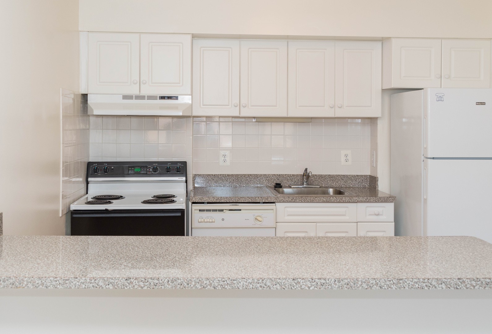 Hamden Apartment: 2405 Whitney Avenue