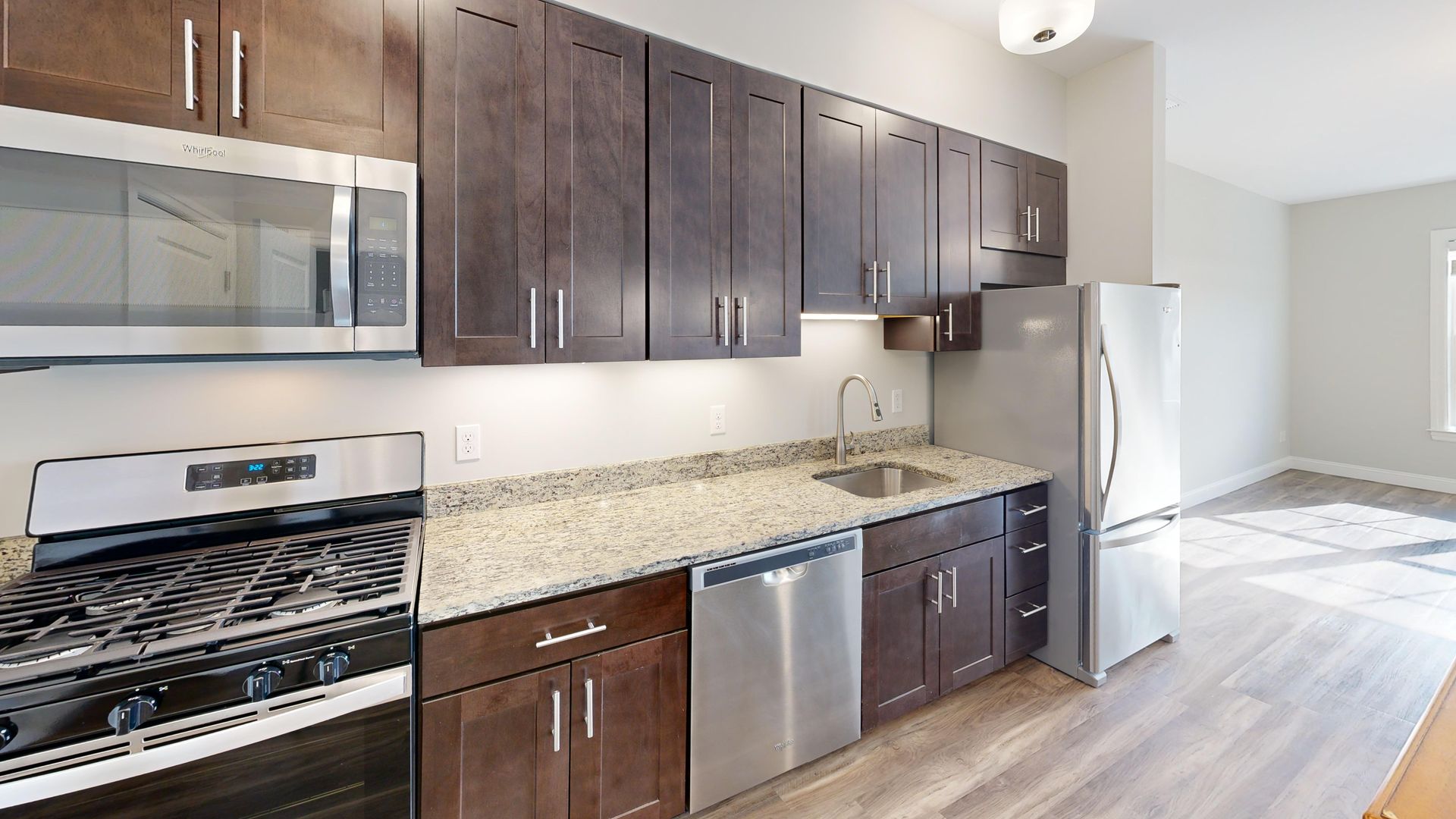 Hamden Apartment: 380 Mather St.