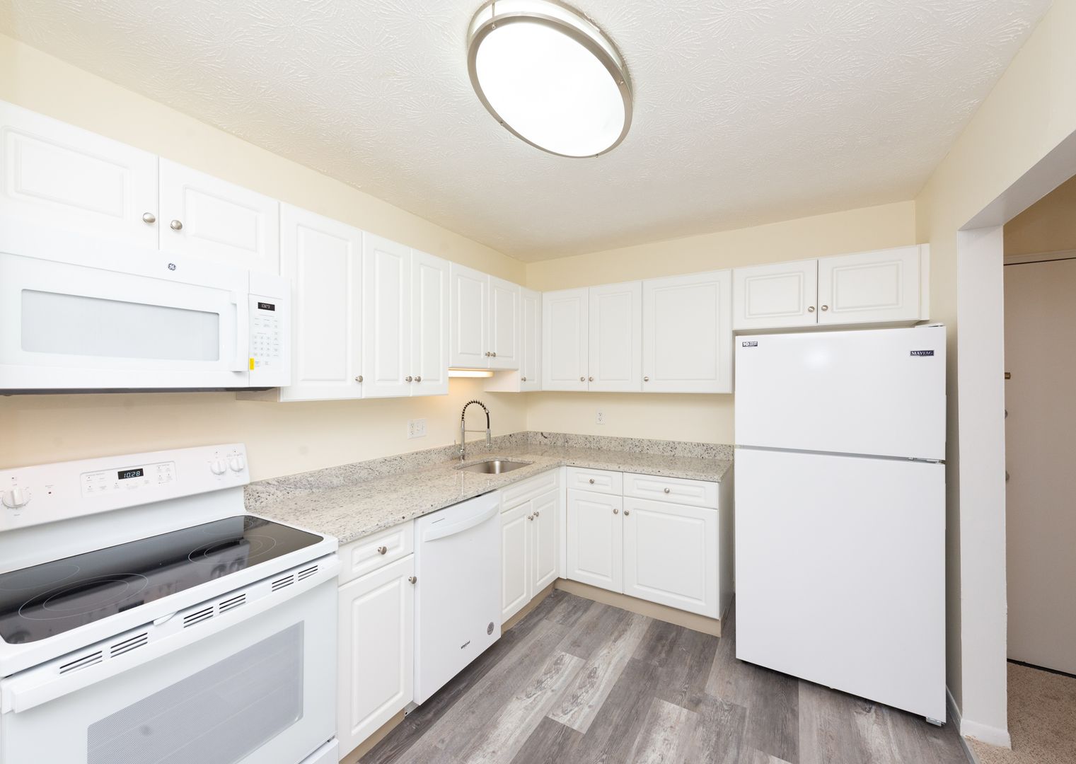Hamden Apartment: 905 Mix Avenue