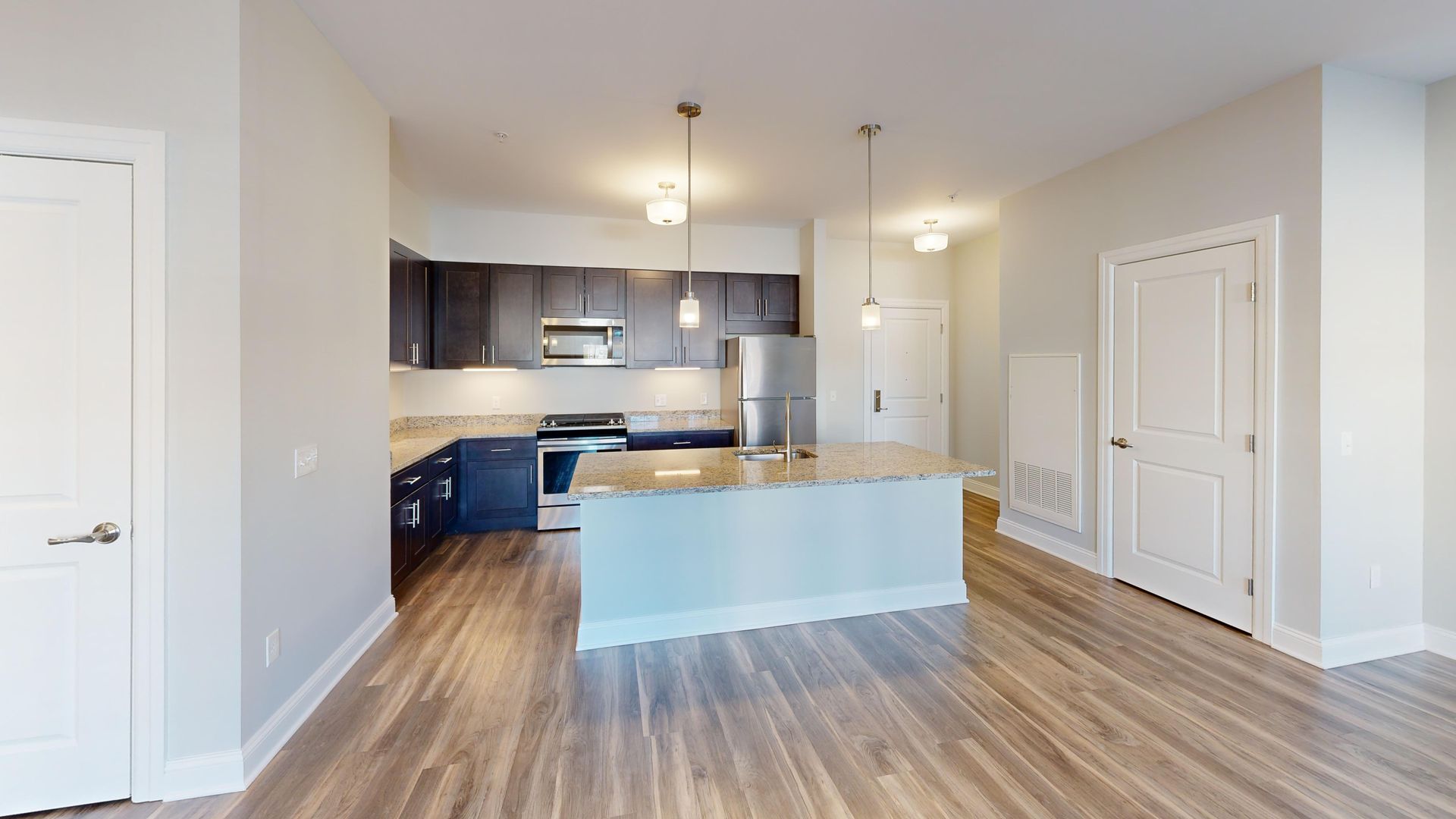 Hamden Apartment: 380 Mather St.