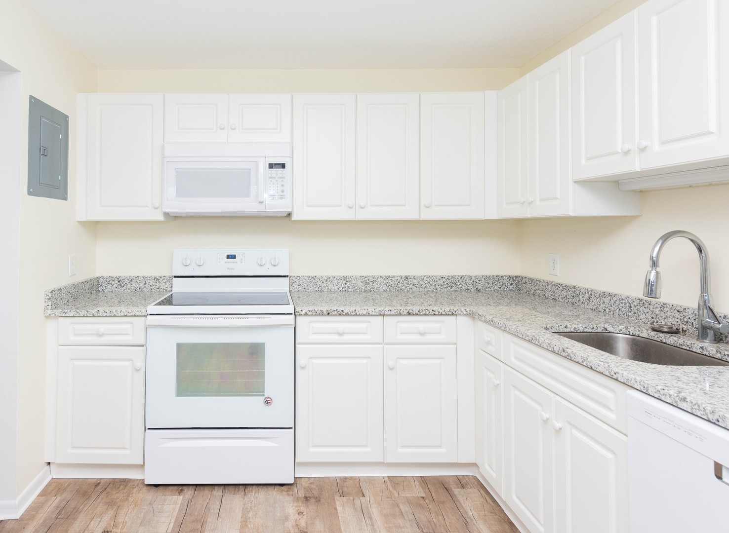 Hamden Apartment: 835-865 Mix Avenue