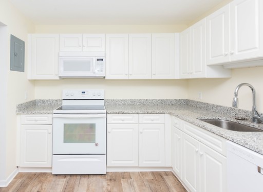 One Bedroom with Huge open kitchen and a large balcony! – photo 1