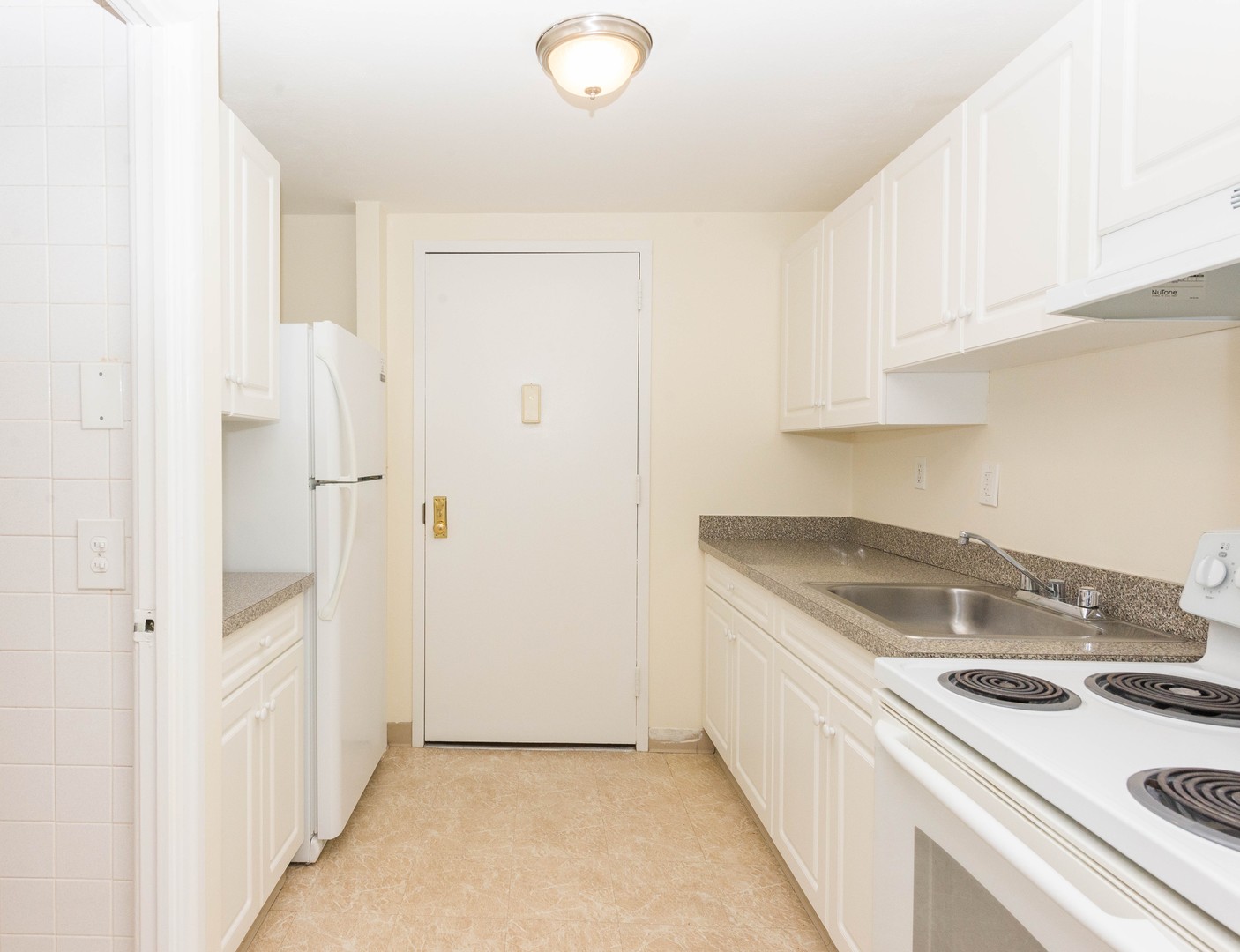 Hamden Apartment: 1199 Whitney Avenue