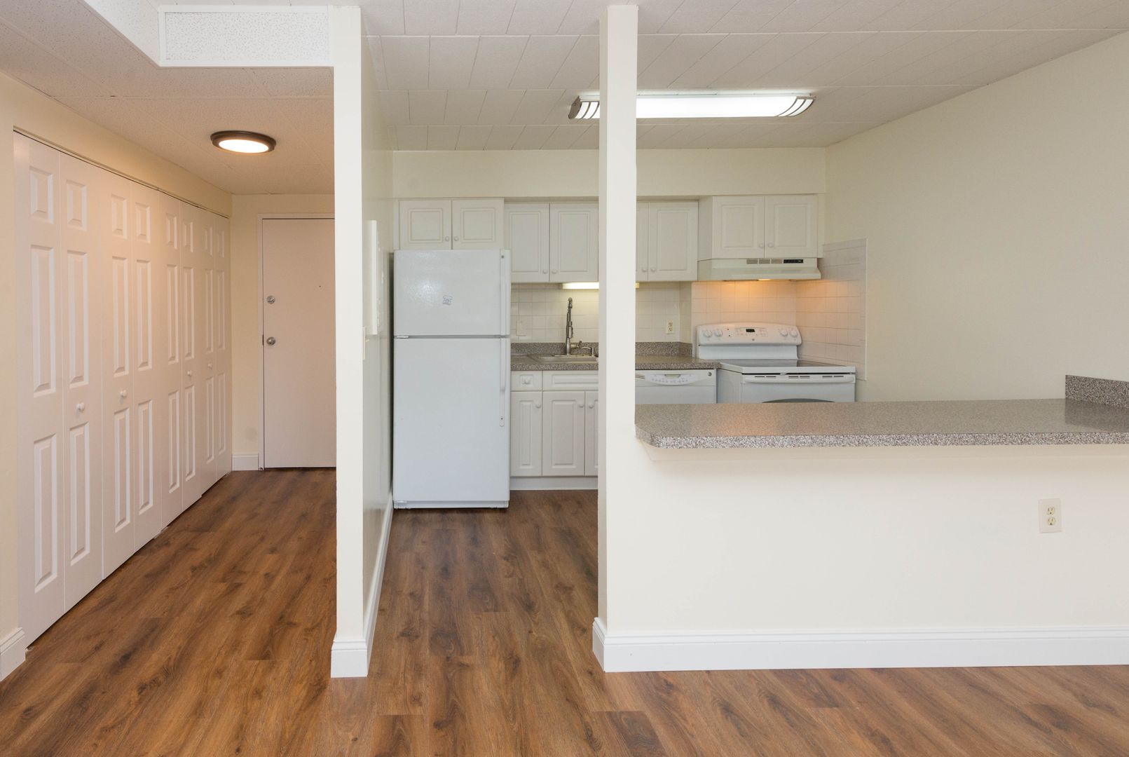 Hamden Apartment: 2405 Whitney Avenue