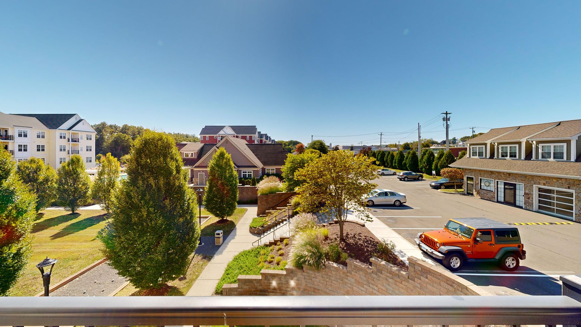 Hamden Apartment: 380 Mather St.