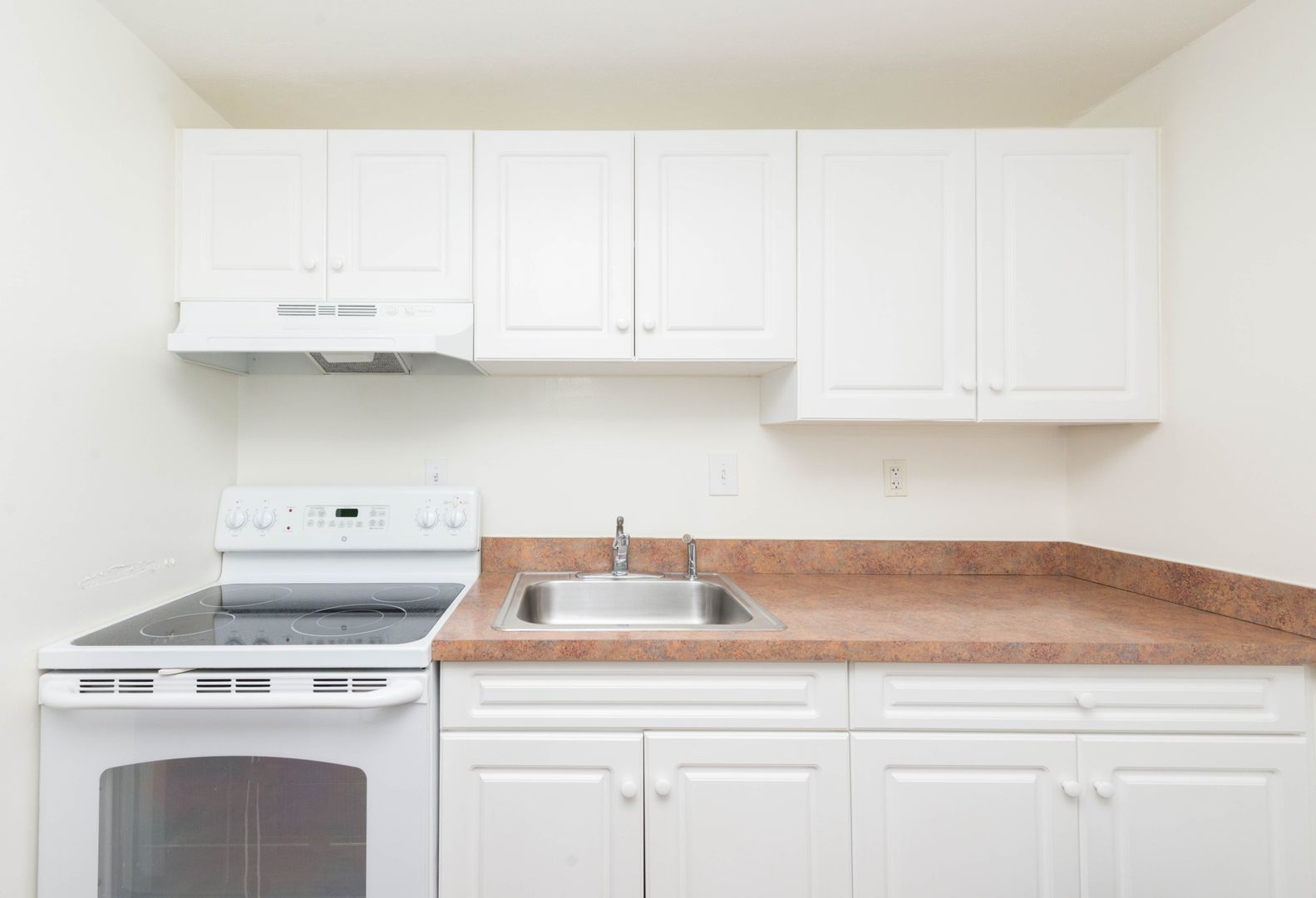 Hamden Apartment: 1199 Whitney Avenue