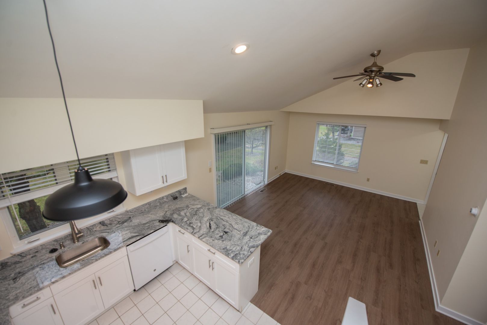 North Haven Apartment: 1298 Hartford Turnpike