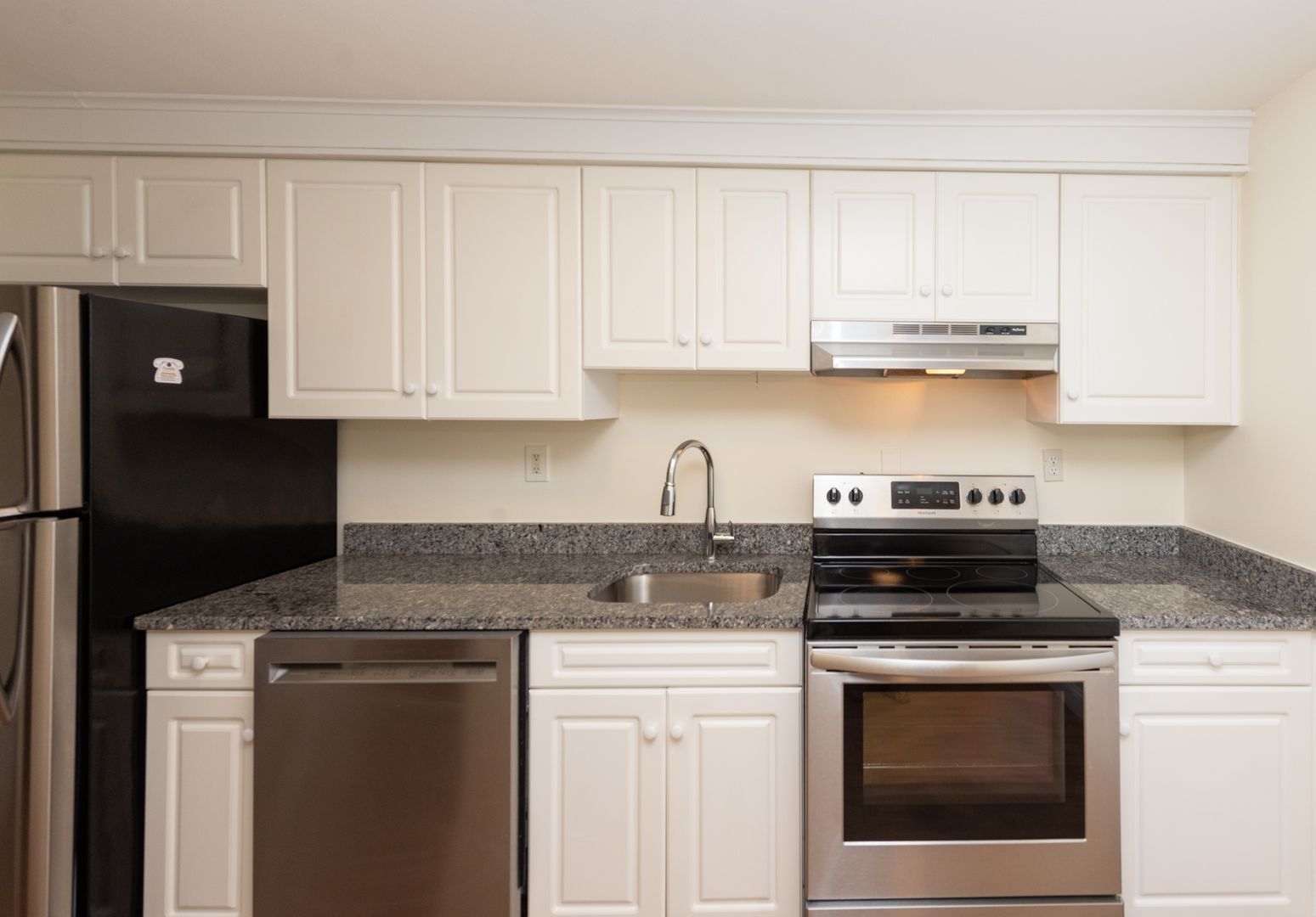 Hamden Apartment: 1199 Whitney Avenue