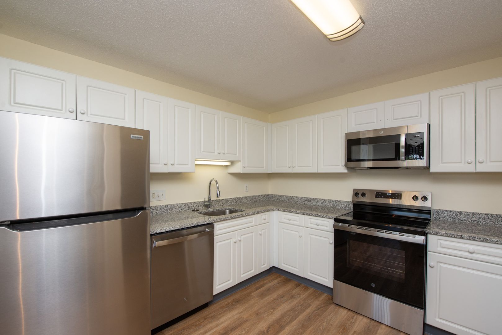 Hamden Apartment: 835-865 Mix Avenue