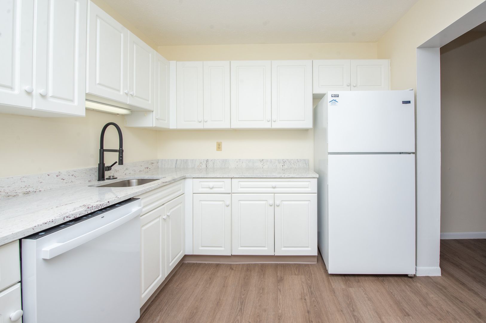 Hamden Apartment: 905 Mix Avenue