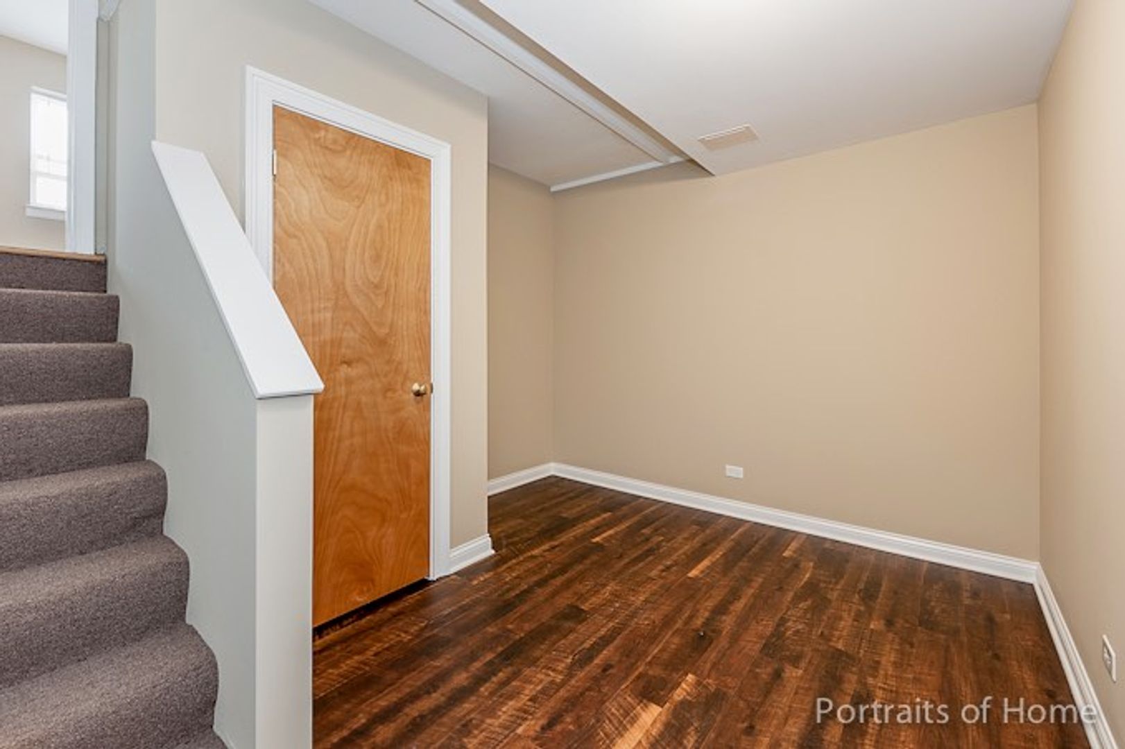 Villa Park Apartment: 329 Cornell Ave