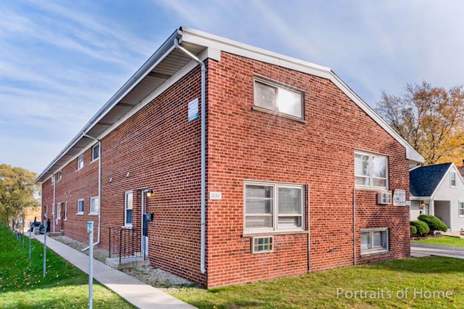 Villa Park Apartment: 329 Cornell Ave