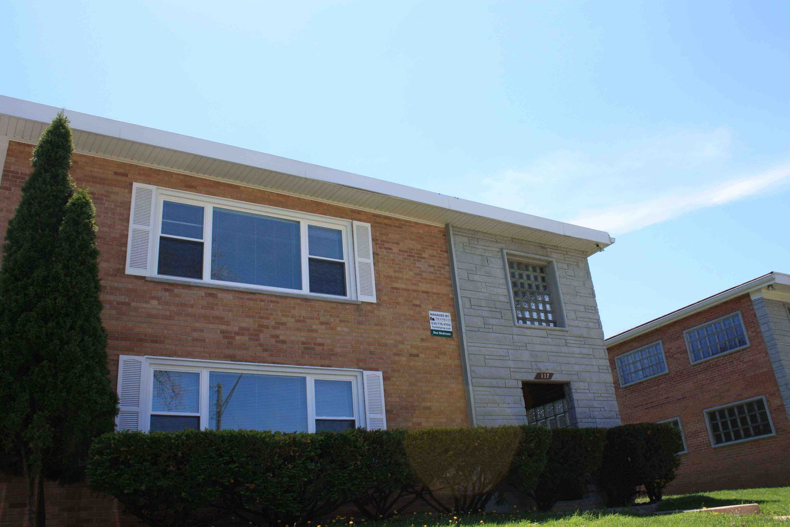 Bensenville Apartment: 111 Dolores Drive