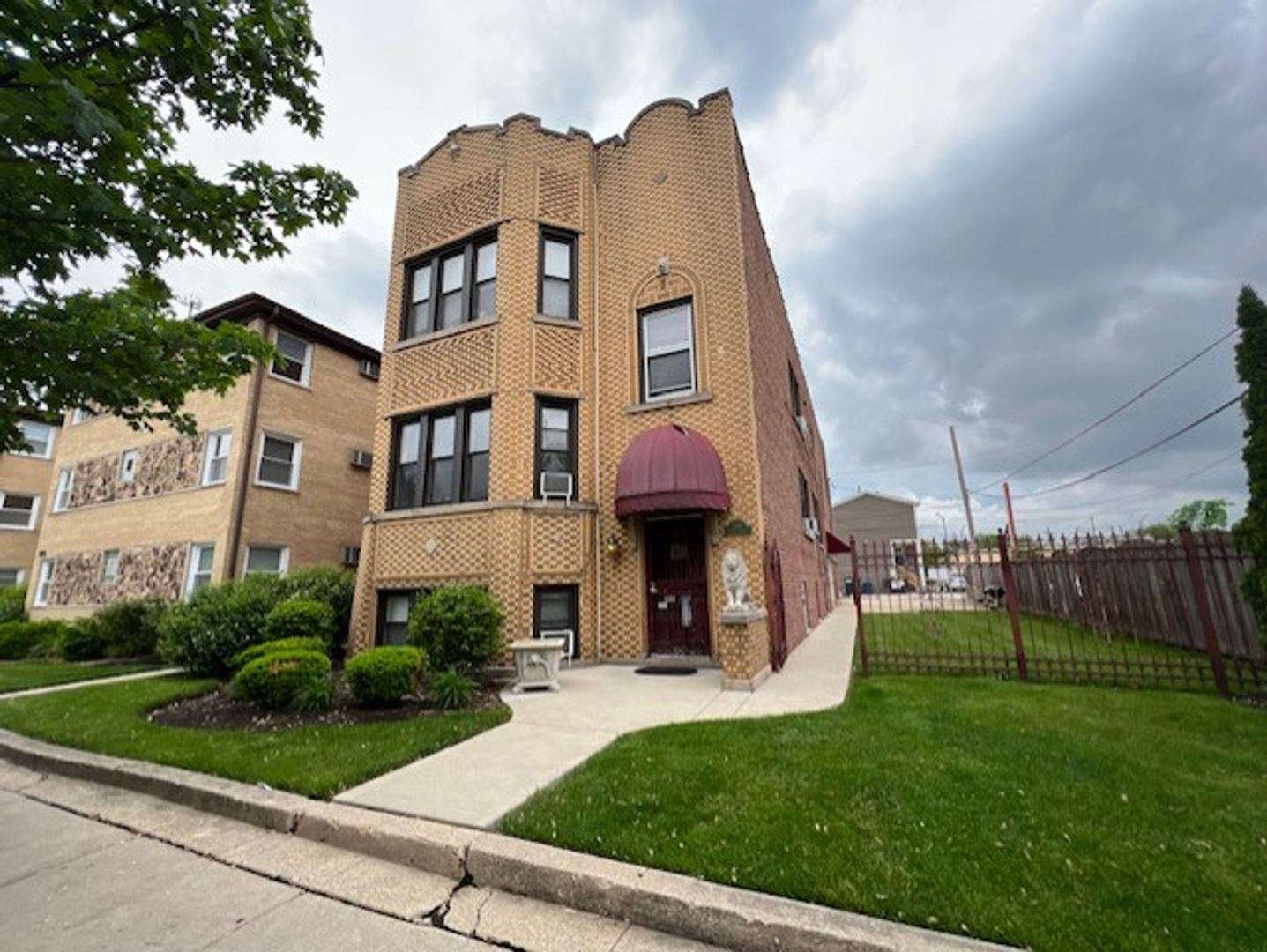 Elmwood Park Apartment: 2449 72nd Court